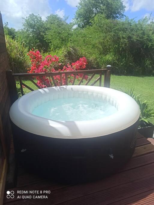 Ti-Case Appartement Jacuzzi A 100M De La Plage Sainte-Luce Luaran gambar